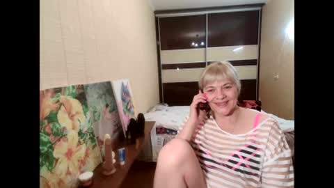 lia independent model online show from December 17, 7:26 pm