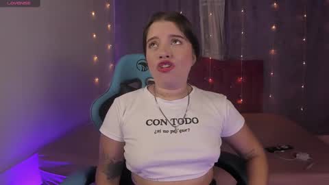 lia_little18 online show from February 6, 3:37 am