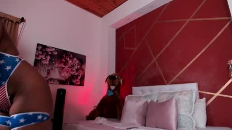 Snapshot of lia_mariana chatting on December 9, 10:41 pm lia_mariana online show from December 9, 10:41 pm