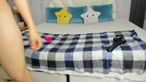 Lia online show from April 17, 12:19 pm