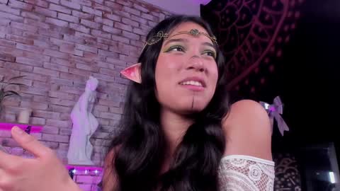 Liana online show from December 15, 3:20 pm