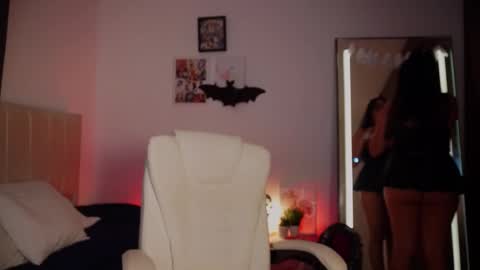 Lia  online show from October 22, 2:28 pm