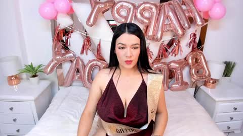 Snapshot of lia_simons chatting on January 29, 2:30 am Alejandra online show from January 29, 2:30 am