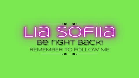Snapshot of lia_sofiia chatting on December 4, 6:28 pm lia_sofiia online show from December 4, 6:28 pm