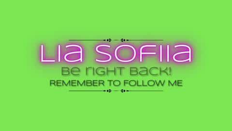 Snapshot of lia_sofiia chatting on December 10, 5:33 pm lia_sofiia online show from December 10, 5:33 pm