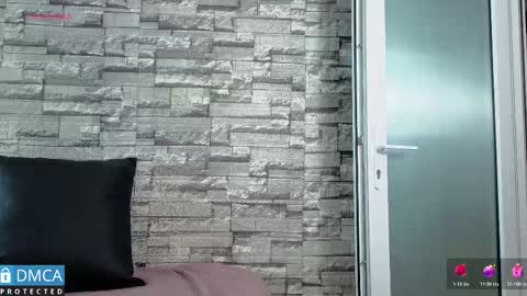 lia summer1 online show from January 17, 6:44 pm