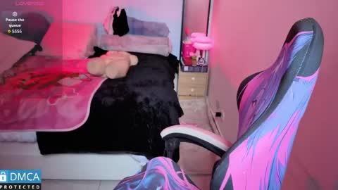 lia summer1 online show from April 21, 7:17 pm