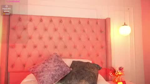 Snapshot of lia_velez_ chatting on July 14, 9:36 am LIA online show from July 14, 9:36 am