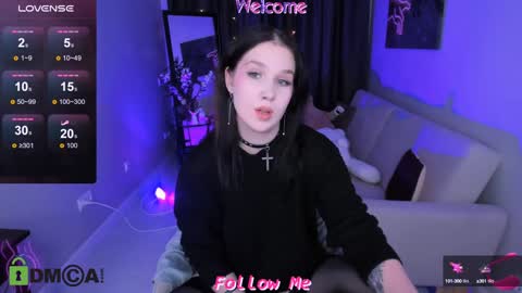 Lia online show from December 6, 12:02 am