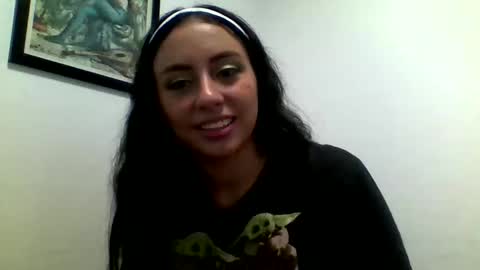 Snapshot of liaa_cute_ chatting on December 11, 9:12 pm lia online show from December 11, 9:12 pm