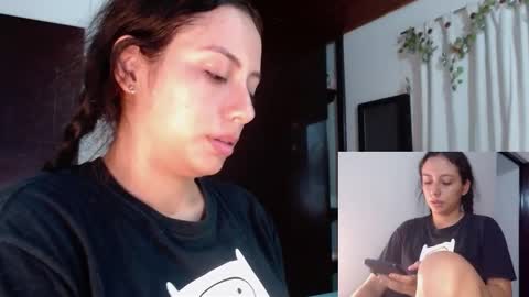 Snapshot of liaa_cute_ chatting on March 1, 6:24 am lia online show from March 1, 6:24 am