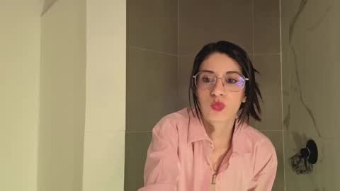 Lia  online show from September 28, 1:27 pm