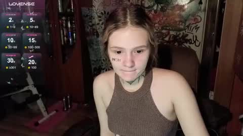 liaaa_li online show from October 25, 2:13 pm