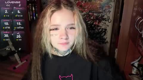 liaaa_li online show from October 26, 2:17 am