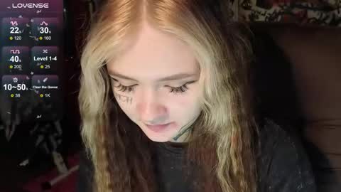 liaaa_li online show from October 29, 7:48 pm