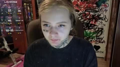 liaaa_li online show from October 30, 1:45 pm