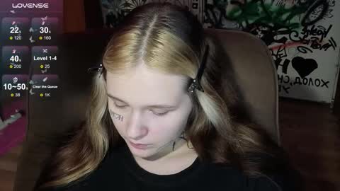 liaaa_li online show from November 13, 7:40 am