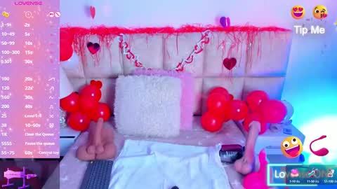 Snapshot of liaagener chatting on February 17, 7:31 pm Liaa online show from February 17, 7:31 pm