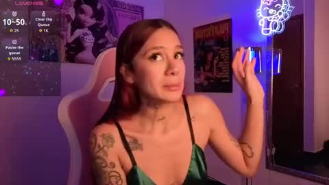 Snapshot of liabutera chatting on September 13, 10:09 pm Lia Butera online show from September 13, 10:09 pm