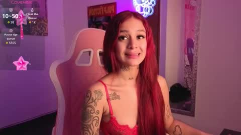 Snapshot of liabutera chatting on October 15, 3:45 pm Lia Butera online show from October 15, 3:45 pm