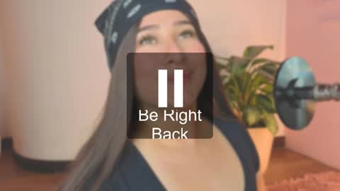 Lia Cox online show from February 9, 7:38 am