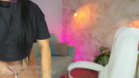 Lia Cox online show from December 16, 3:11 am