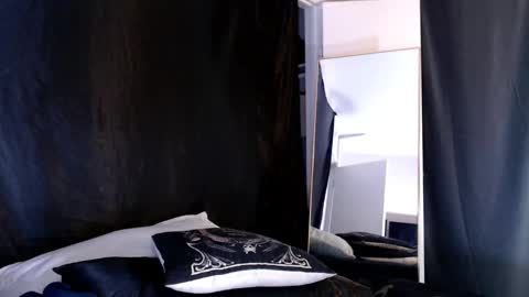 Lia Divina online show from February 10, 8:53 am