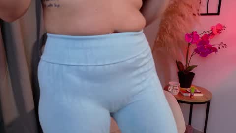 LiaFox b online show from April 30, 4:08 am