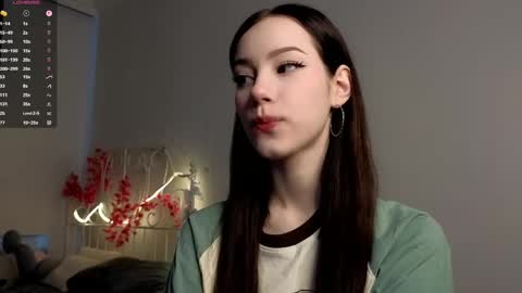 Lia  online show from April 12, 11:15 am