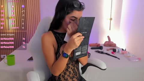 Snapshot of liah_cleir chatting on April 15, 7:54 pm Liah online show from April 15, 7:54 pm