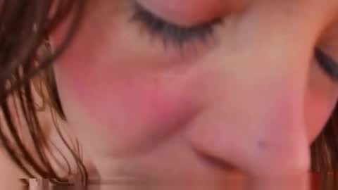 ---Liah--- online show from April 17, 9:40 pm