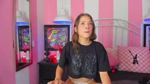 Snapshot of liah_grey8 chatting on June 21, 9:50 pm ---Liah--- online show from June 21, 9:50 pm