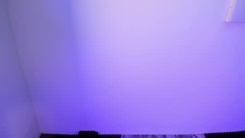 Liah Fontaine online show from April 20, 11:35 am