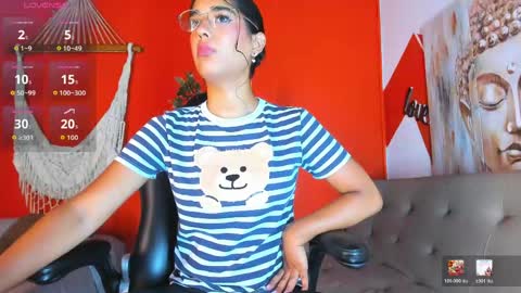 Snapshot of liahspencer chatting on June 1, 7:26 pm lia online show from June 1, 7:26 pm