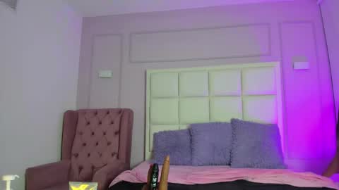 liajohnnson online show from March 18, 3:42 am