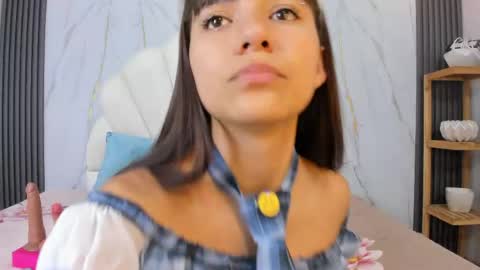 liajohnnson online show from April 20, 2:58 am