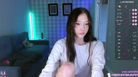 lialilia online show from September 23, 8:28 am