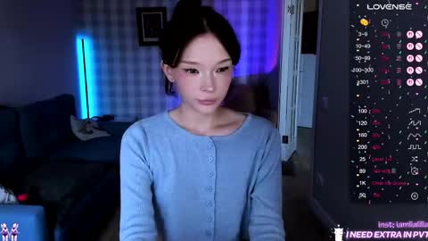 lialilia online show from October 9, 10:46 am