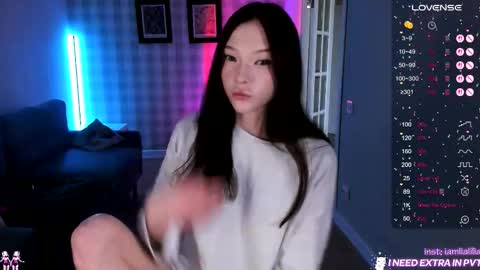 lialilia online show from October 10, 8:57 am