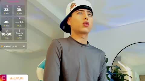 Liam online show from November 11, 5:24 pm