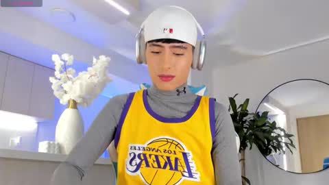 Liam online show from March 4, 12:49 am