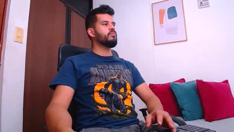liam_borges online show from January 18, 4:10 pm