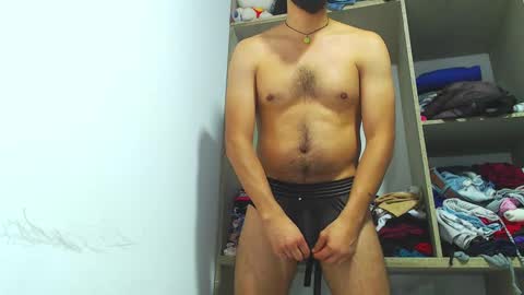 liam_borges online show from February 9, 4:57 am