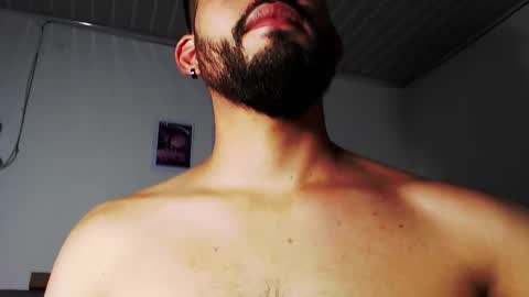liam_borges online show from February 18, 8:49 am