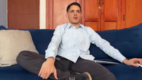 Liam online show from December 14, 5:51 pm