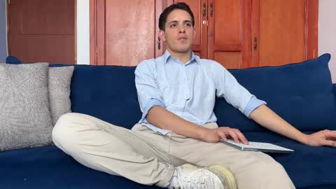 Liam online show from January 17, 7:06 pm