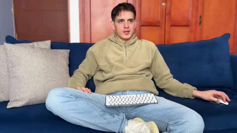 Liam online show from February 27, 3:45 pm