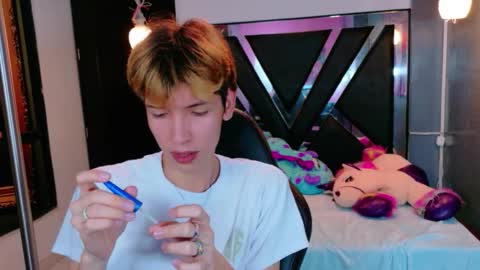 liam_green1 online show from February 16, 12:45 pm