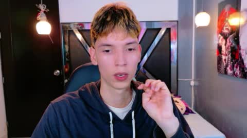 liam_green1 online show from February 25, 7:23 pm