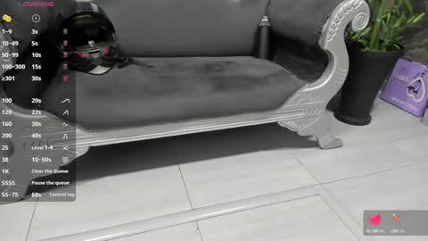 LIAM KLEIN online show from January 9, 11:14 am